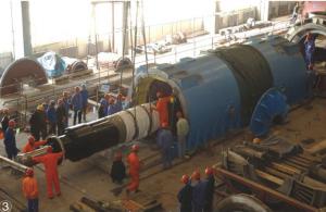 四川二电三期工程完成7号发电机穿转子任务