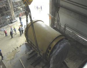 新疆徐狂啊克苏热电厂1号发电机定子吊装